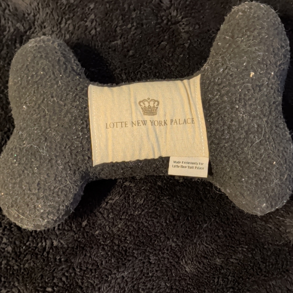 Lotte NY Palace Dog Bone